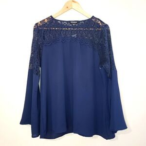 Roz & Ali Large Floral Lace Navy Blue Bell Sleeve Top NWT
